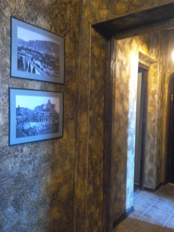 Tbilisi Art Apartment Buitenkant foto