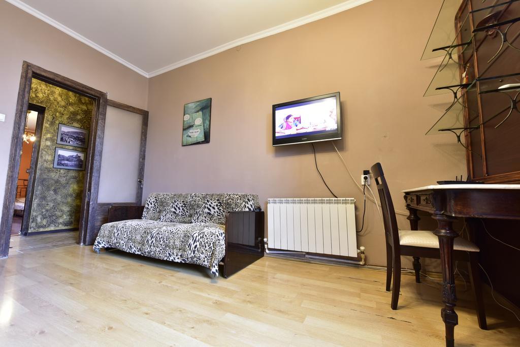 Tbilisi Art Apartment Buitenkant foto
