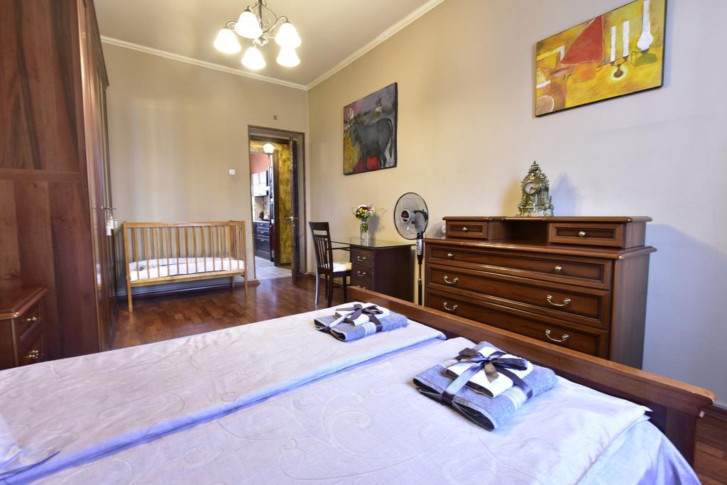 Tbilisi Art Apartment Buitenkant foto