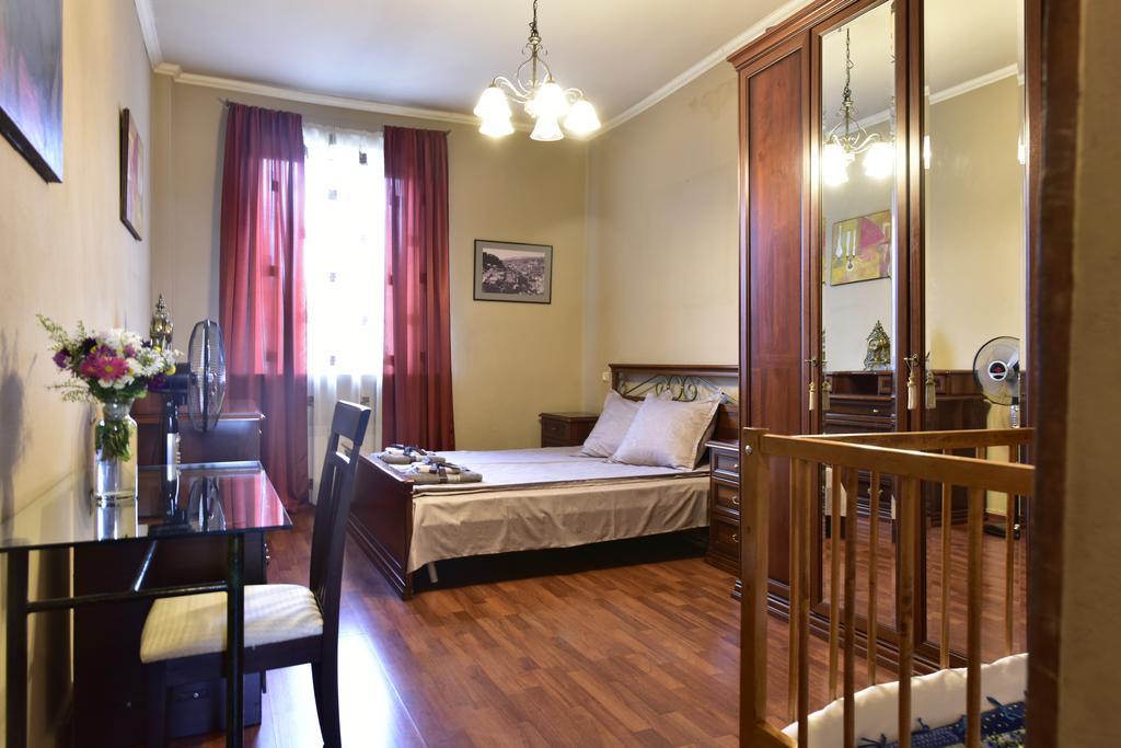 Tbilisi Art Apartment Buitenkant foto